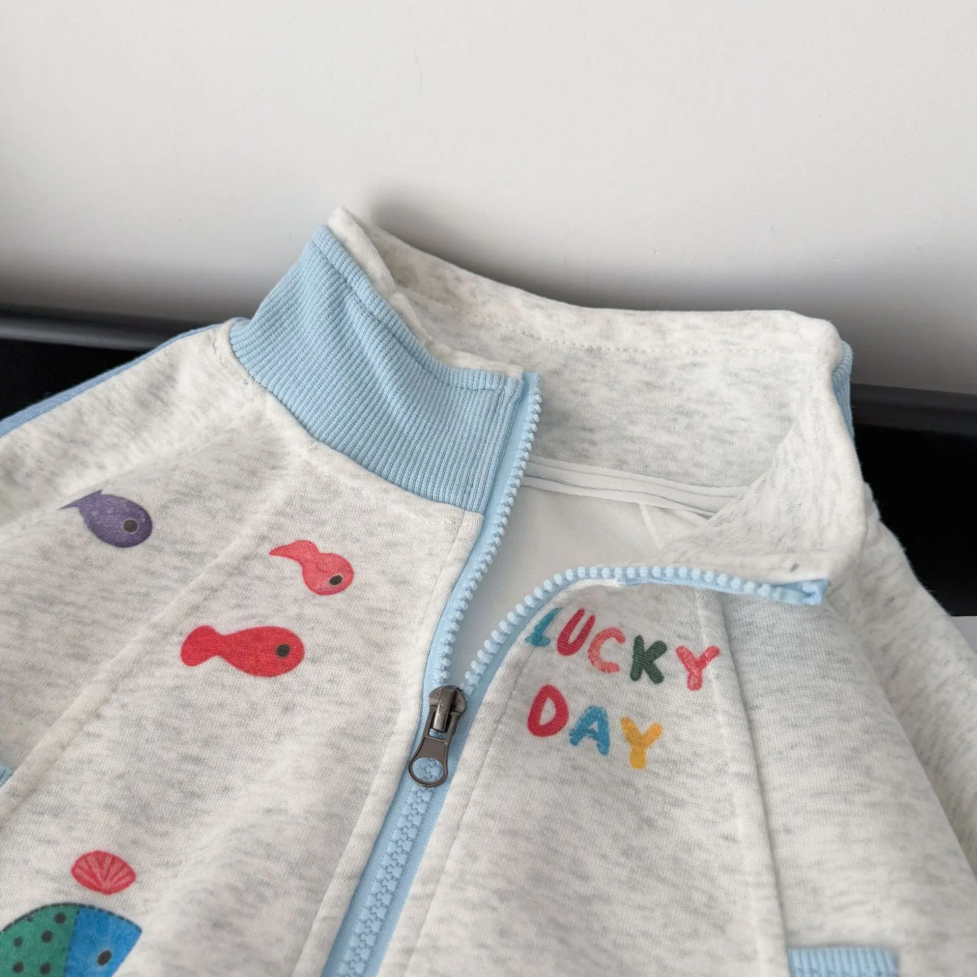 Frühling Herbst Kleinkind Jungen Mädchen Kleidungssets Baby Kinder Ozeanfisch Stickerei Reißverschlussjacke + Hose 2-teiliges Set Kinder Freizeitoutfits – Detail 5