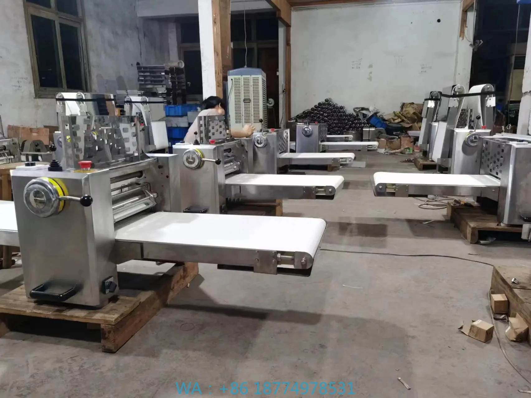 Raccortimento di fogli per pasticceria a soffio che produce pressa automatica per pasta per pizza in acciaio inossidabile per pane da tavolo e