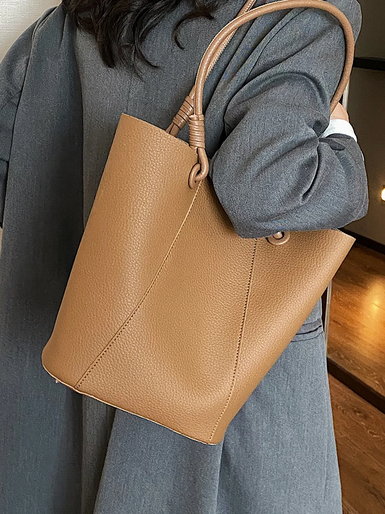 Large Capacity Women's Bucket Bags 2023 New Solid Color Single Shoulder Commuting Bag Casual Simple Female Handbag