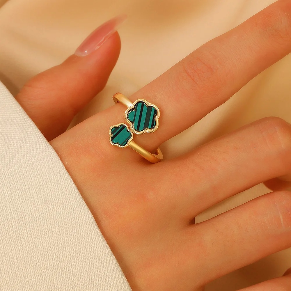

Lucky Grass Five-Petaled Flower Ring Green Stripe Metal Open Adjustable Couple Rings Festivals Gift Accessories