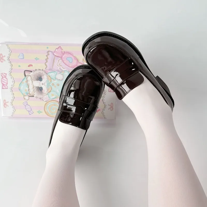 Fashion Black Shiny School Unform Shoes Lolita Style Woman Slip on Pattern Leather Shoes Low Heeled Girls JK Soft，Japanese Style