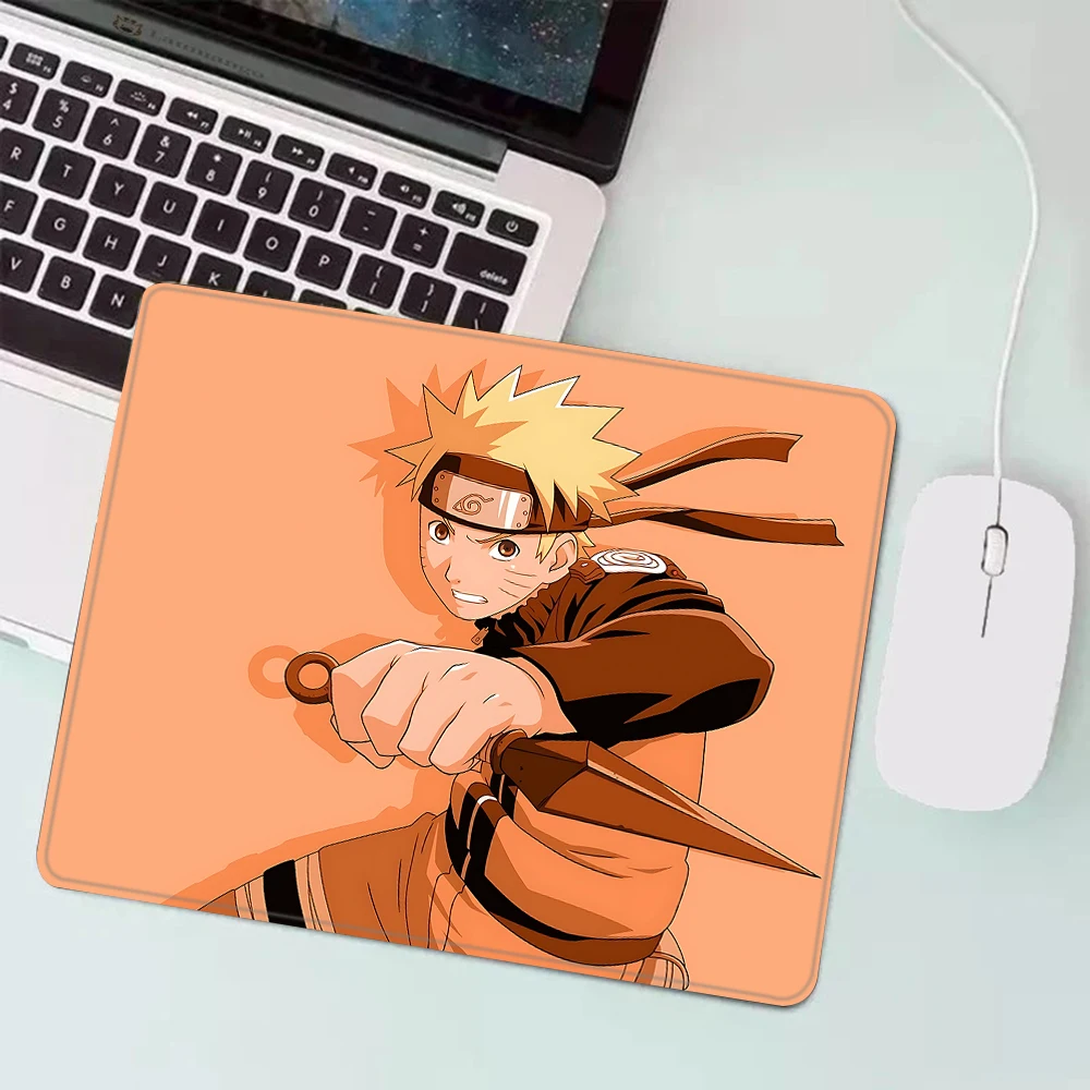 Mode Anime n-Narutos Augen Gaming Mauspad xs kleines Mauspad für PC Gamer Desktop-Dekoration Büro Maus Matte Deskmat Teppich