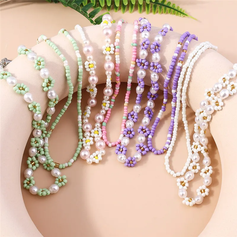 Bohemia Handmade Colorful Seed Beads Necklace Choker Simple Women Fashion Pearl Flower Necklaces Collar Sweet Jewelry Gifts