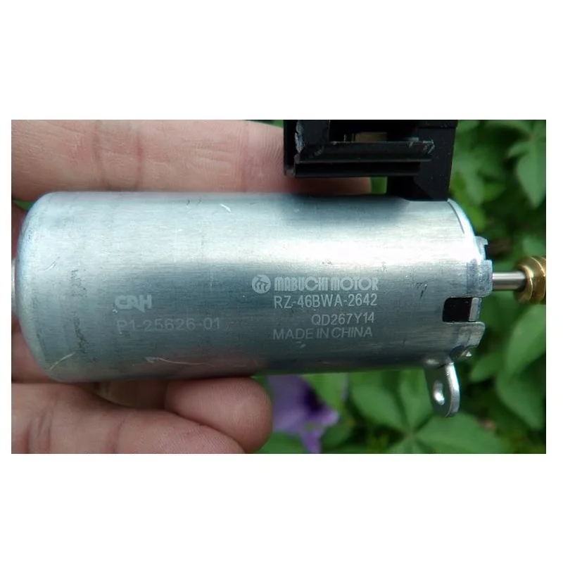 RZ-46BWA Mabuchi 12-24V motore di regolazione del sedile dell'automobile con forte coppia magnetica elevata e asse/albero lungo