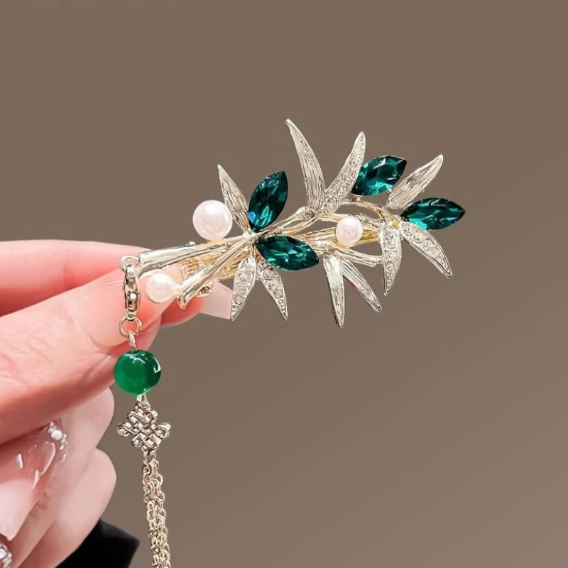 

Women Girls Fashion Crystal Tassels Small Hair Clip Hair Styling Tools Chinese Style Hair Accessory Female Hairpins New Headwear