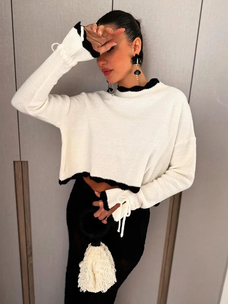 

Women Casual Backless Kntting Pullover Round Neck Long Sleeved Flared Cuffs Sweater 2025 New Trend Commute Streetwear