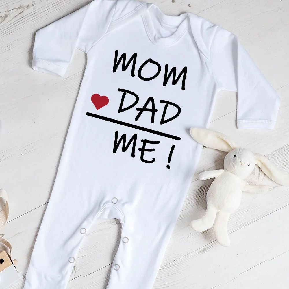 Mom Dad Me Babygrow Sleepsuit Infant Romper Baby Coming Home Outfit Newbron Shower Gift Baby Clothes Boys Girls White Sleepsuit