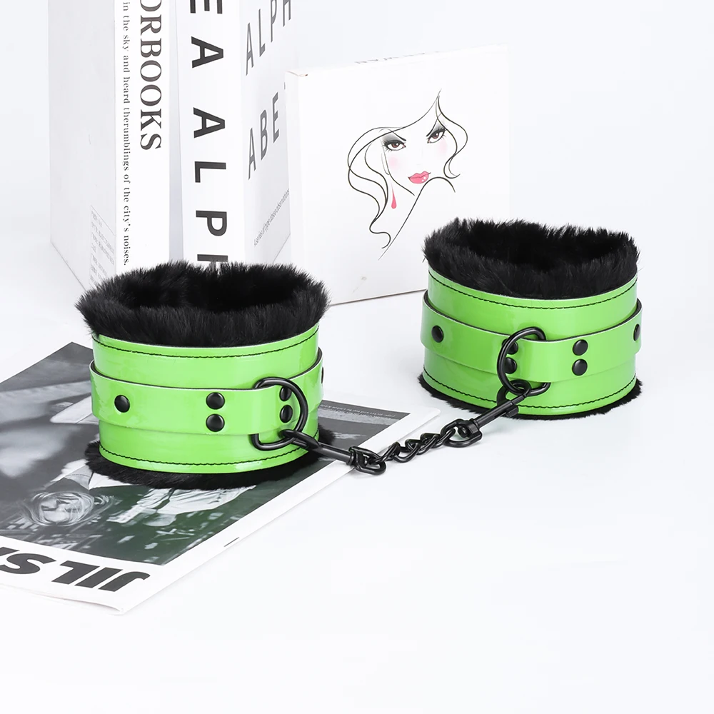 

Restainct Bondage Handcuffs with Green Leather and Furry Handcuffs BDSM Adult Flirting Sex Toys for Women and Couples Pleasure