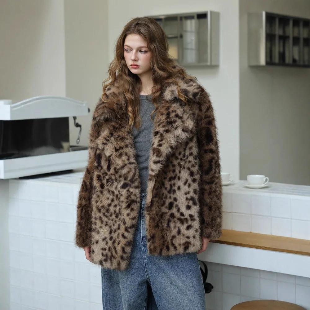 

Женская пушистая куртка из искусственного меха с леопардовым принтом, костюм средней длины с воротником, женская верхняя одежда из норкового меха, зимняя уличная женская шуба из искусственного меха