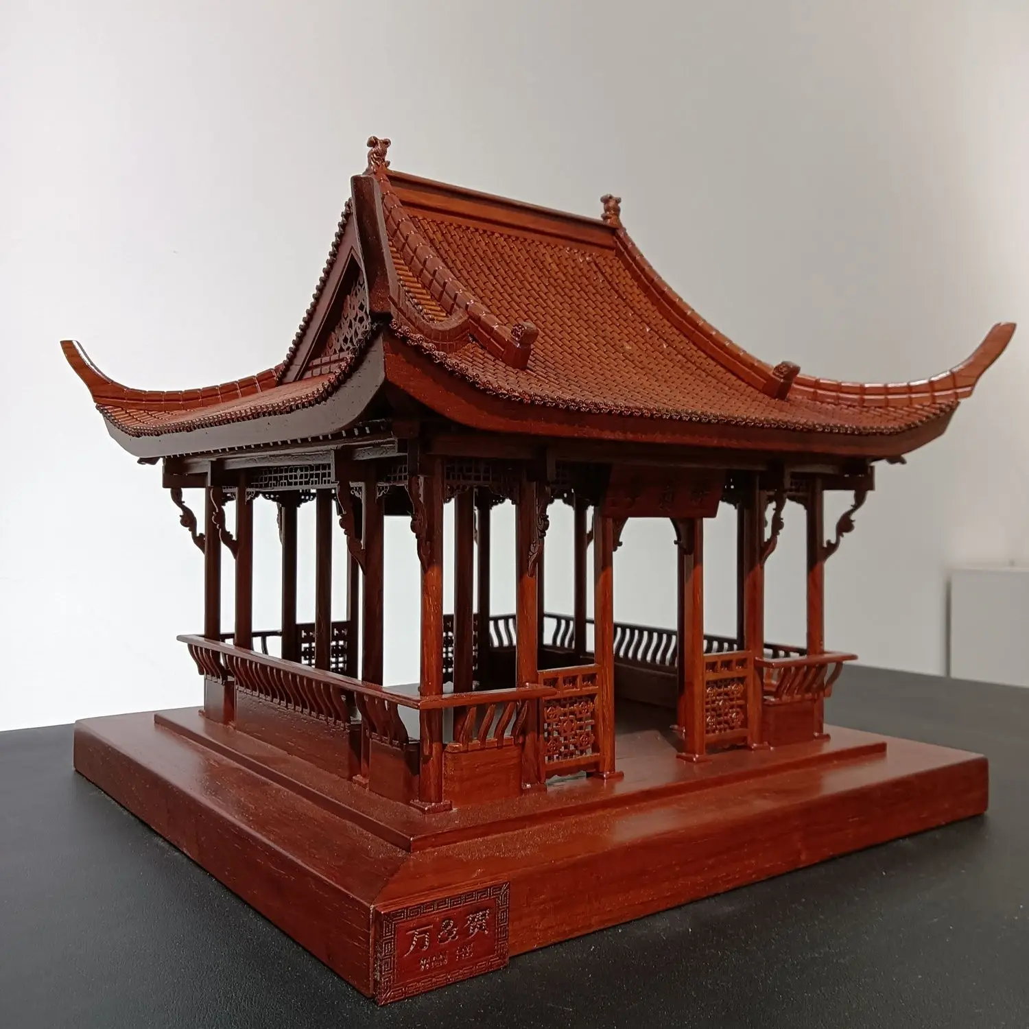 Wood carving Zuiwengting tabletop ornaments gifts ancient architectural model collection