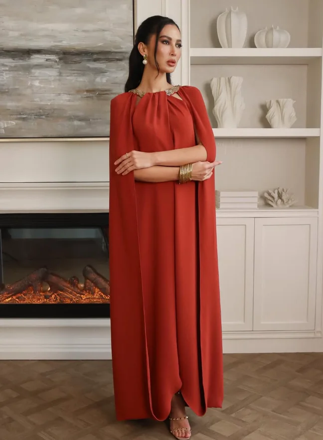 맞춤형 고품질 하이 칼라 바닥 길이 캡 슬리브 페르시 레드 이브닝 드레스 Vestidos Para Casamento Convidados
