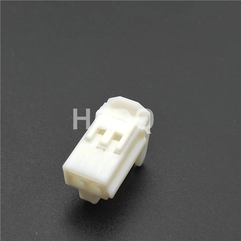 10 PCS Original and genuine MG651026 Sautomobile connector plug housing supplied from stock