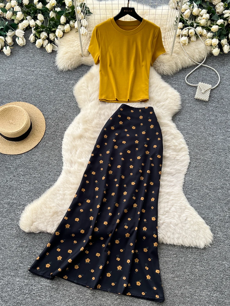 

Retro Floral Print Two-Piece Set Women's Summer Short Sleeve High Waist A-Line Skirt Ensemble Casual Chic Female Outfit