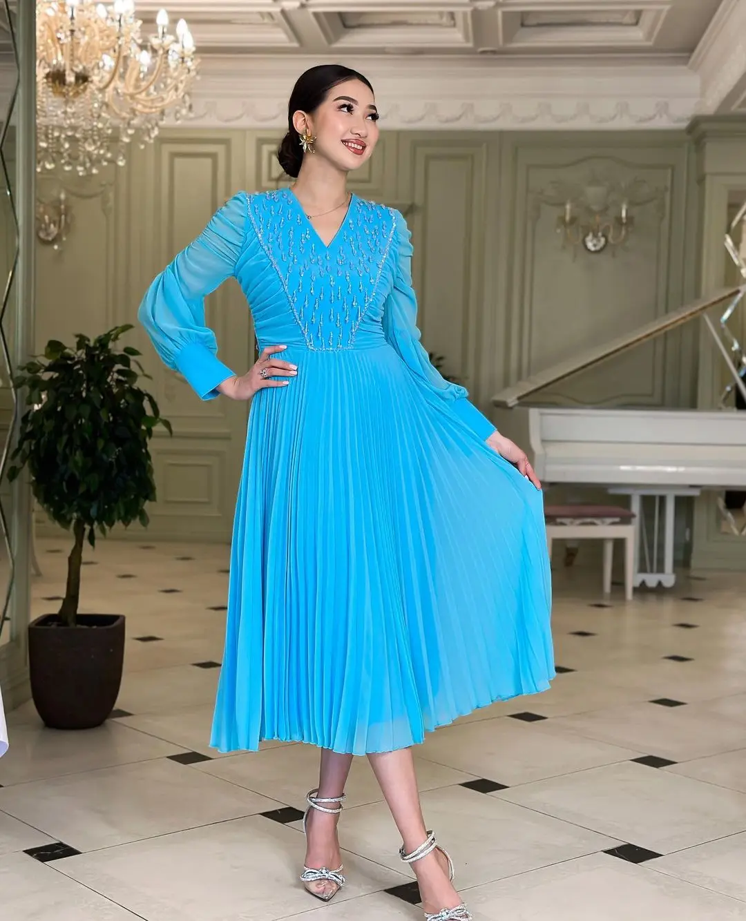 

Blue A-Line Chiffon Prom Dresses 2023 V-Neck Beads Long Sleeves Tea-length Elegant Vestidos De Formal Occasion Dresses