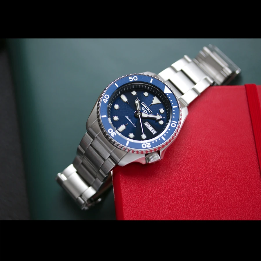 SEIKO 5 Sports SRPD51K1 Automatic Wristwatch 42.5mm Blue Sunburst Dial Stainless Steel Bracelet Hardlex Crystal 100M WR