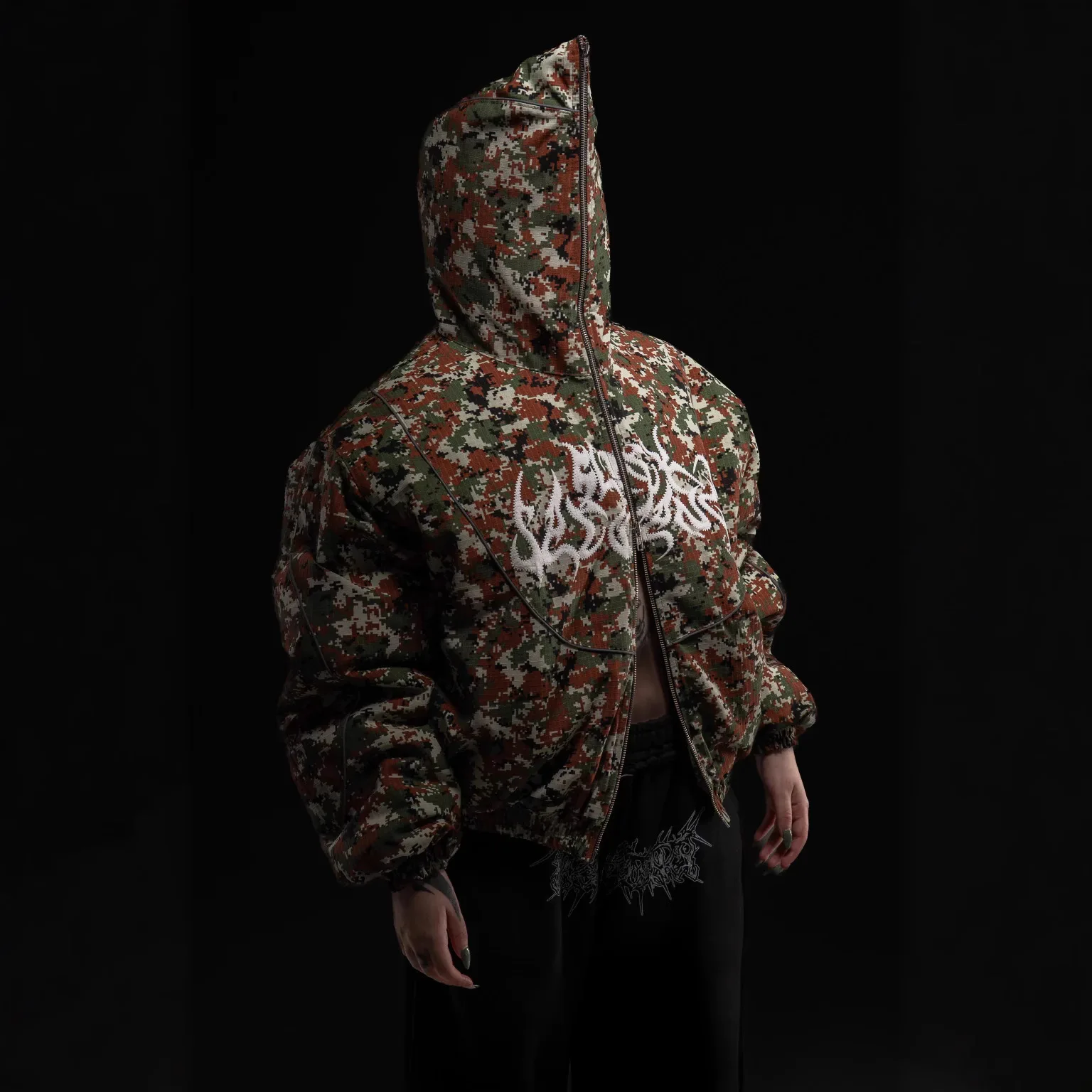 

Retro American Sle Embroidered Harajuku Hoodie Autumn Winter Season Men's Loose Fit Long Polyester Fiber Filled Jaet