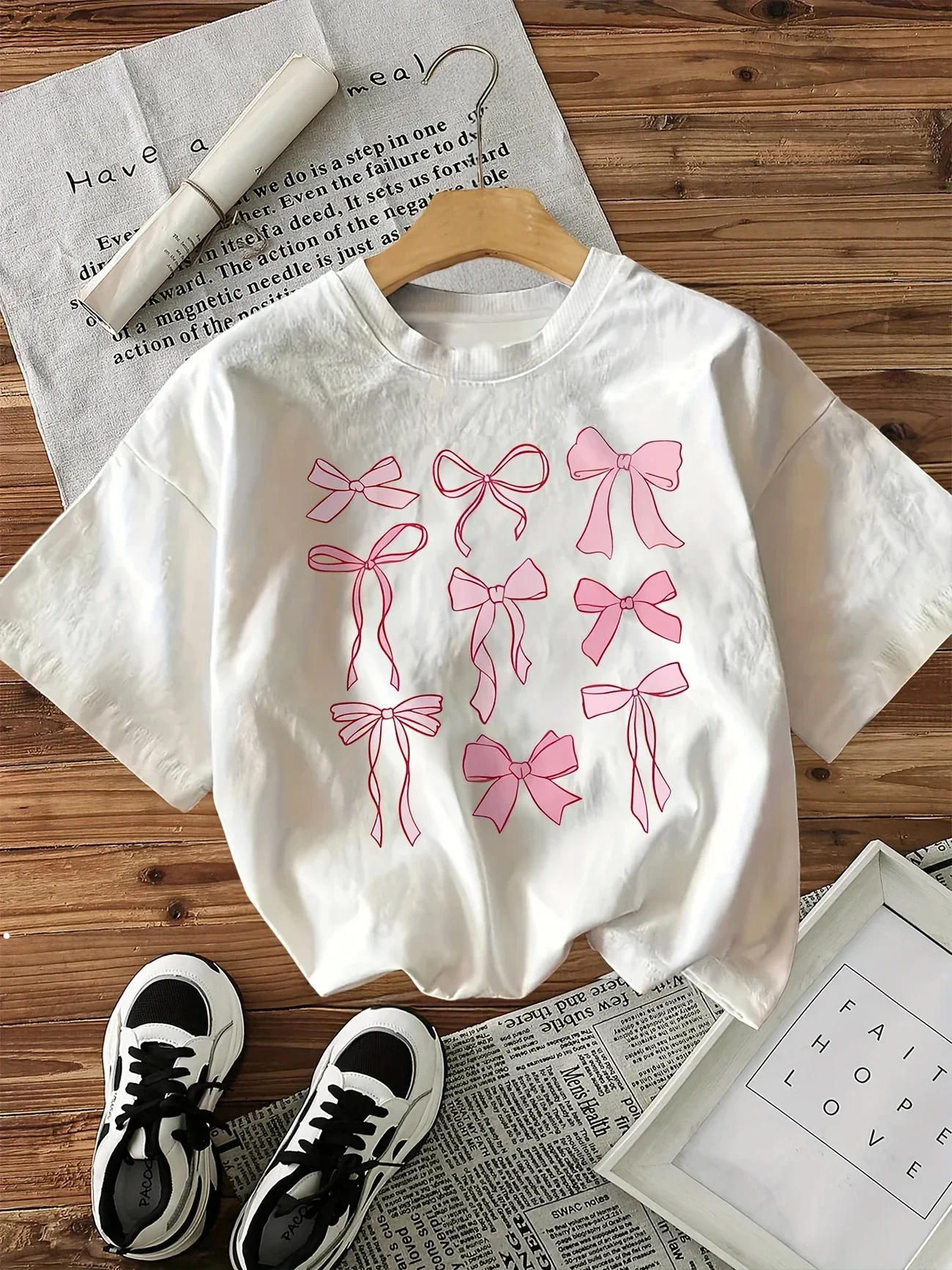Camiseta con estampado de lazo rosa para mujer, camiseta informal estampada de estilo Vintage, camiseta de manga corta Bo, ropa Kawaii para mujer