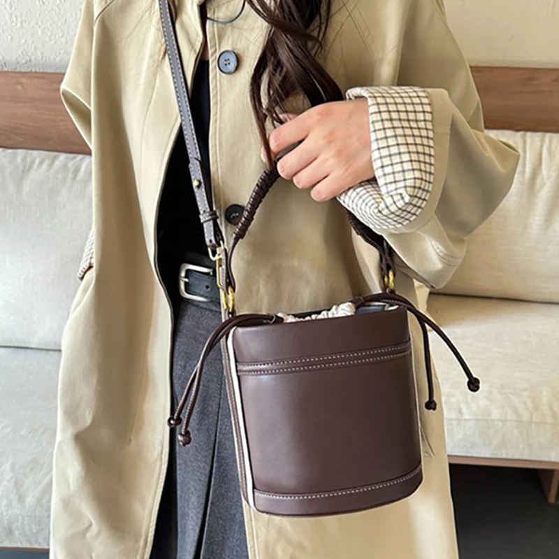 Women Mini Bucket Crossbody Bag Braided Top Handle Drawstring Design PU Leather Small Shoulder Purse Casual Daily Travel Handbag