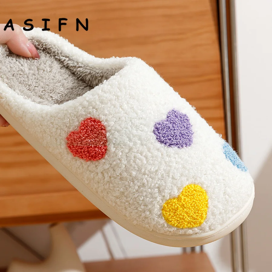 Winter warme bunte Herz Homeshoes Frauen Hausschuhe Fuzzy niedlich bequeme flache lustige Liebe Schuhe für Geschenk Mädchen Panto letten