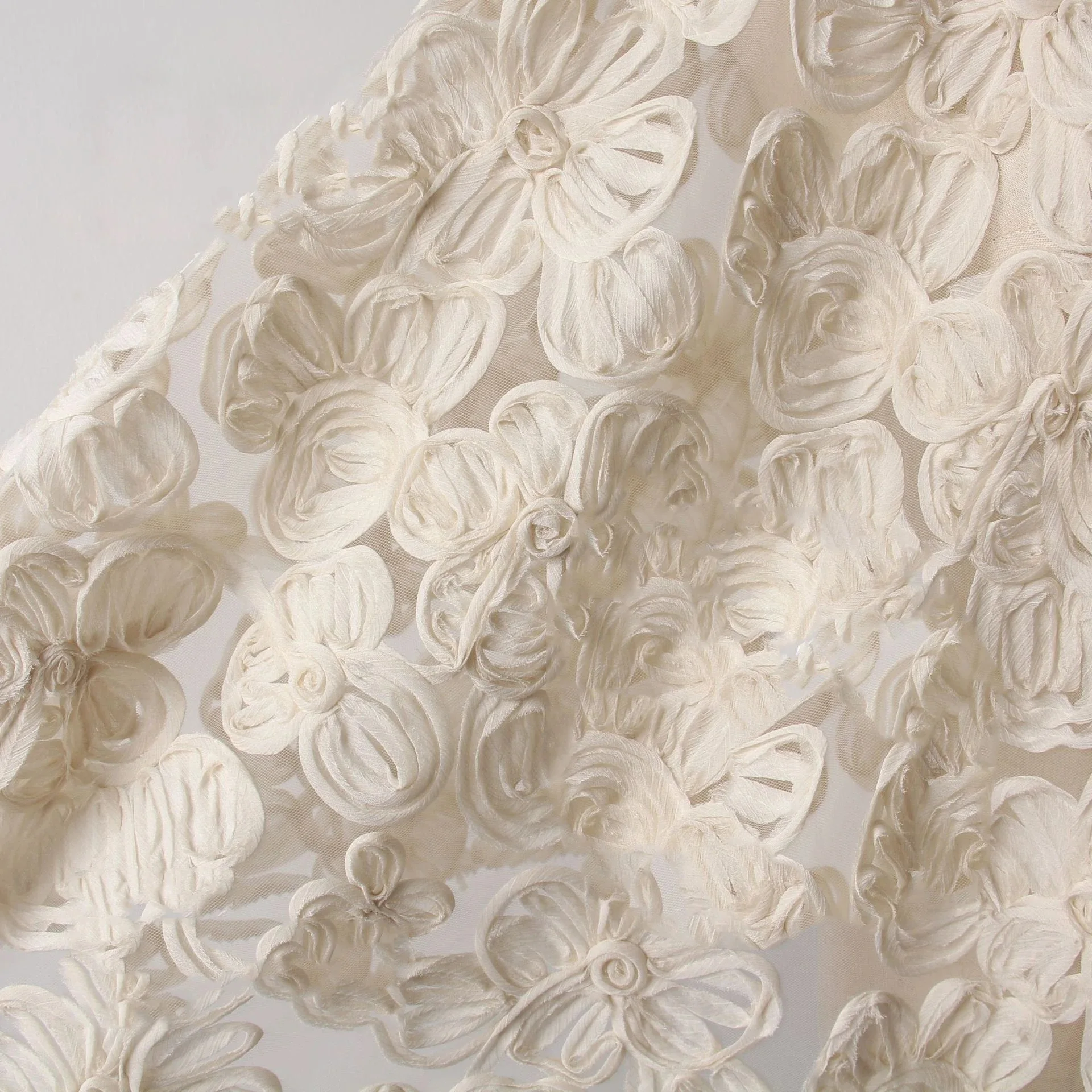 

Hand Drawn Plate Flower Embroidery 3D Hollow Flower Mesh Fabric for Dress Designer Fabric