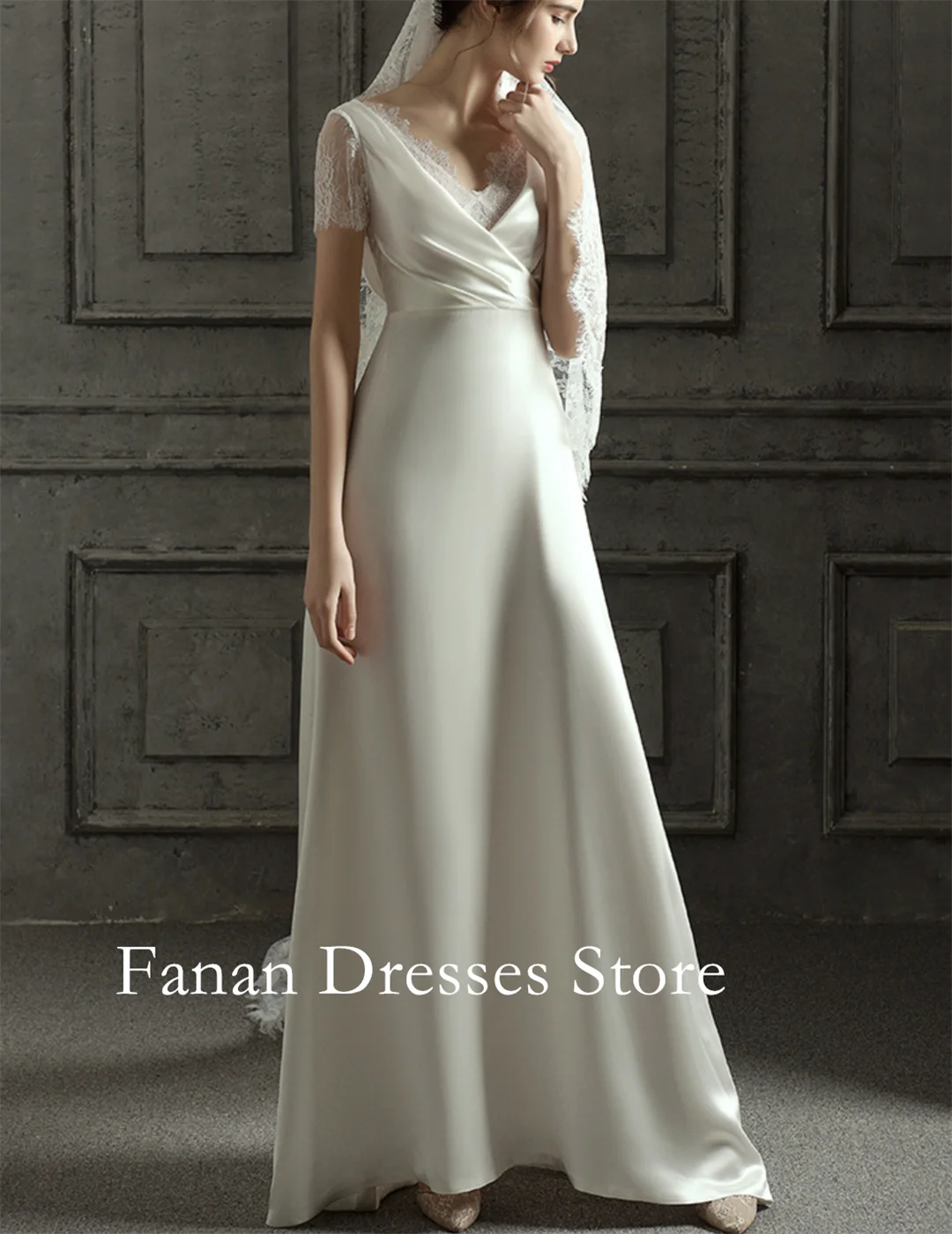 Suknie ślubne FANAN Korea z dekoltem w serek, trenem, krótkimi rękawami, proste, jedwabna satyna, odkryte plecy, koronkowe, 웨딩드레스, kolor ivory, na zamówienie