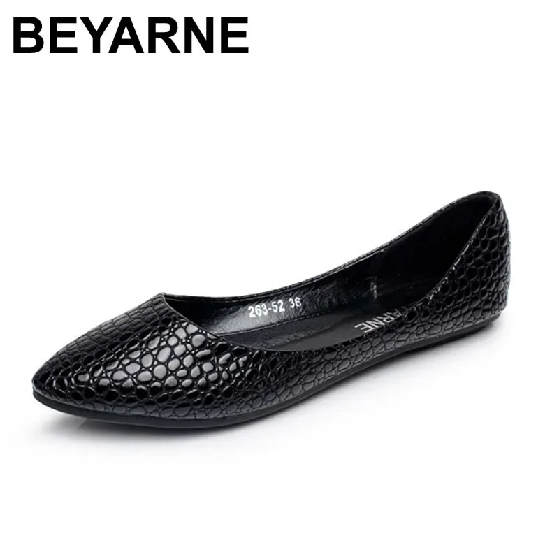 BEYARNE New vintage women flats casual tenis Mocassins nubuck leather flat shoes woman summer ballet flats sapatos femininos