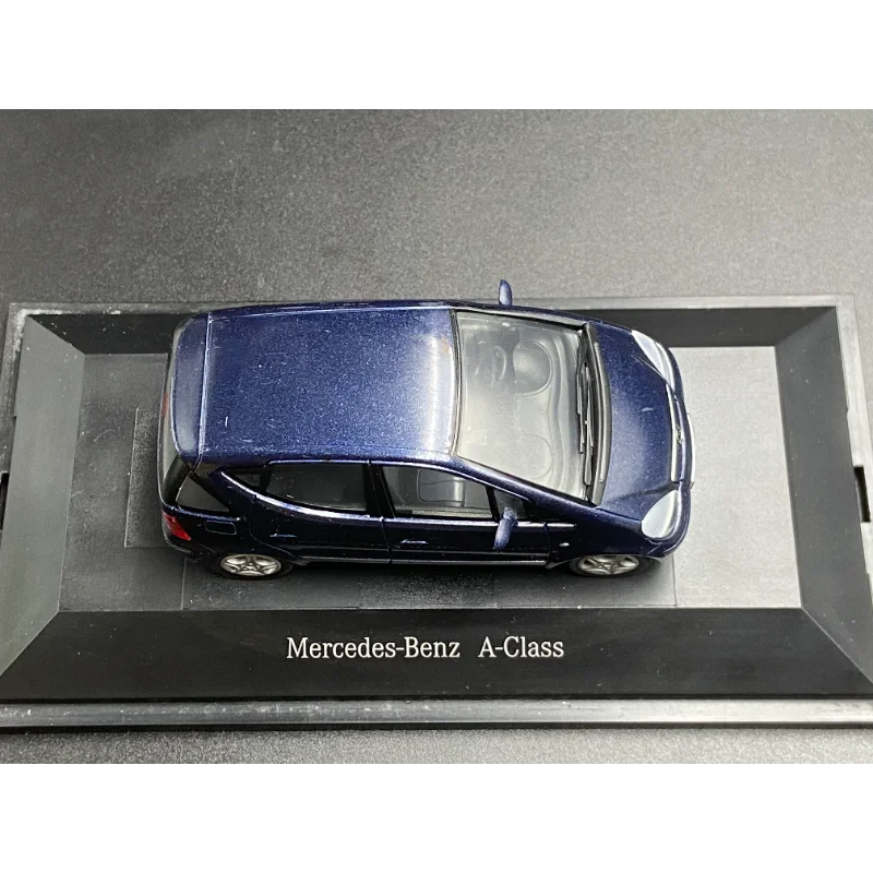 عيب هيربا 1:43 مقياس بنز A-Class 1997 نموذج سيارة سبيكة زرقاء تحصيل لعبة هدية تذكارية عرض حلية #4