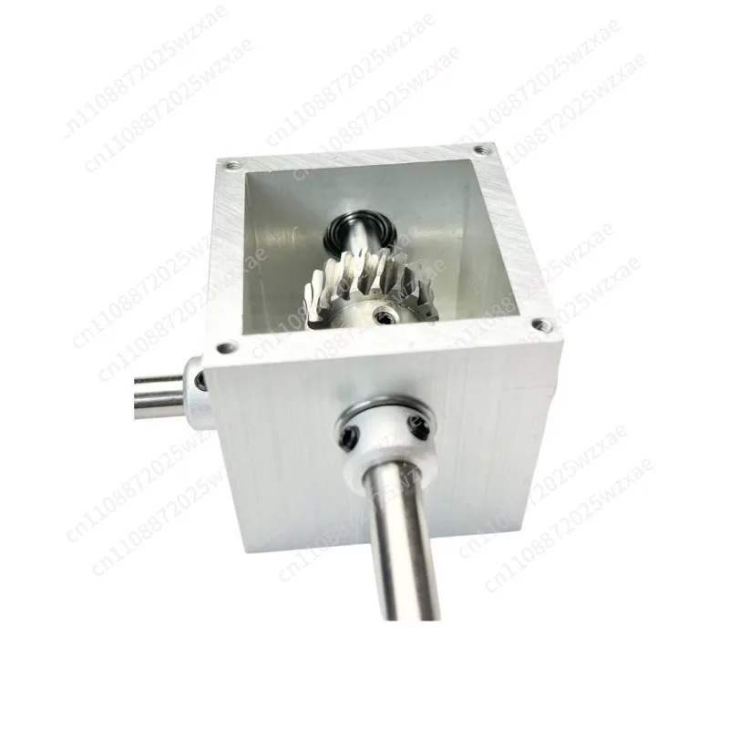 1:5 transmission ratio 90 degree worm gear reducer 8mm shaft, aluminum housing, low speed transmission