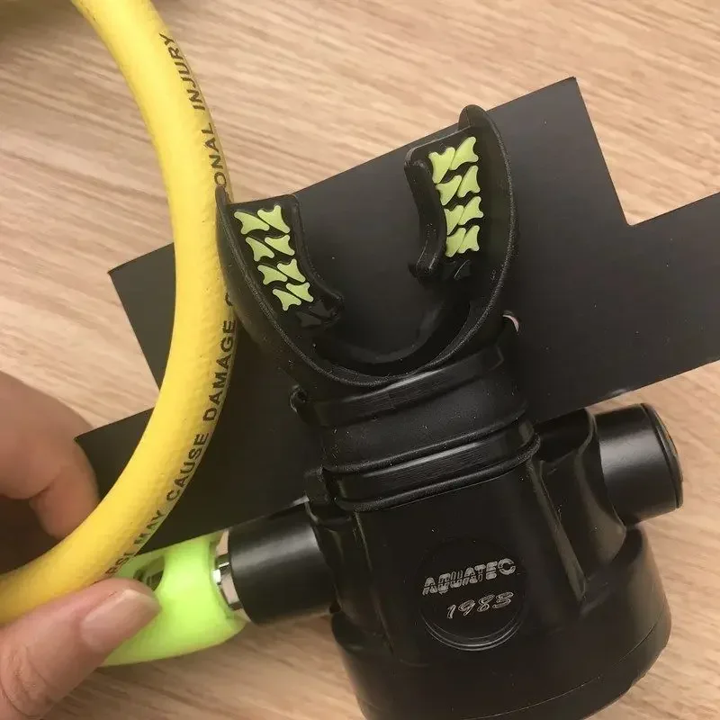 Deep diving lung import AQUATEC diving main downstream secondary head backup regulator