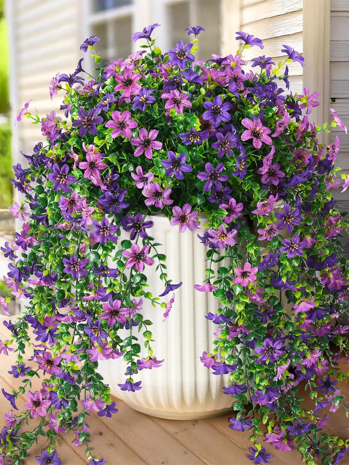 

4Pcs Artificial Hanging Flowers For Outdoor Decor, UV Resistant Fake Silk Daisy Plants With Eucalyptus Leaves, Real Touch Faux Floral For Planter Porch Patio Garden Balcony, Ideal For Room Decor Wedding Accessories Holiday Party Garden Home Decor