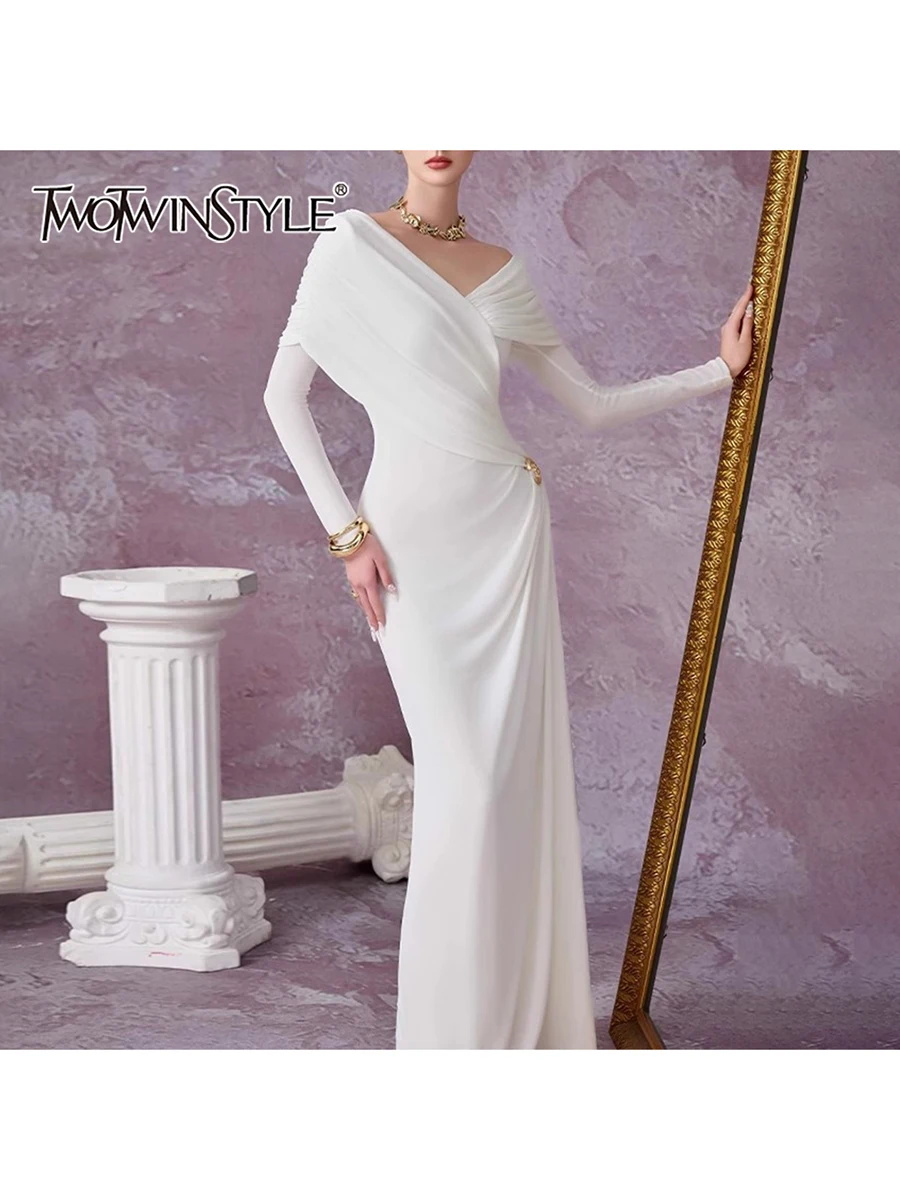 

TWOTWINSTYLE Solid Spliced Folds Slimming Dresses For Women V Neck Log Sleeve High Waist Temperament Long Dress Female Fashion