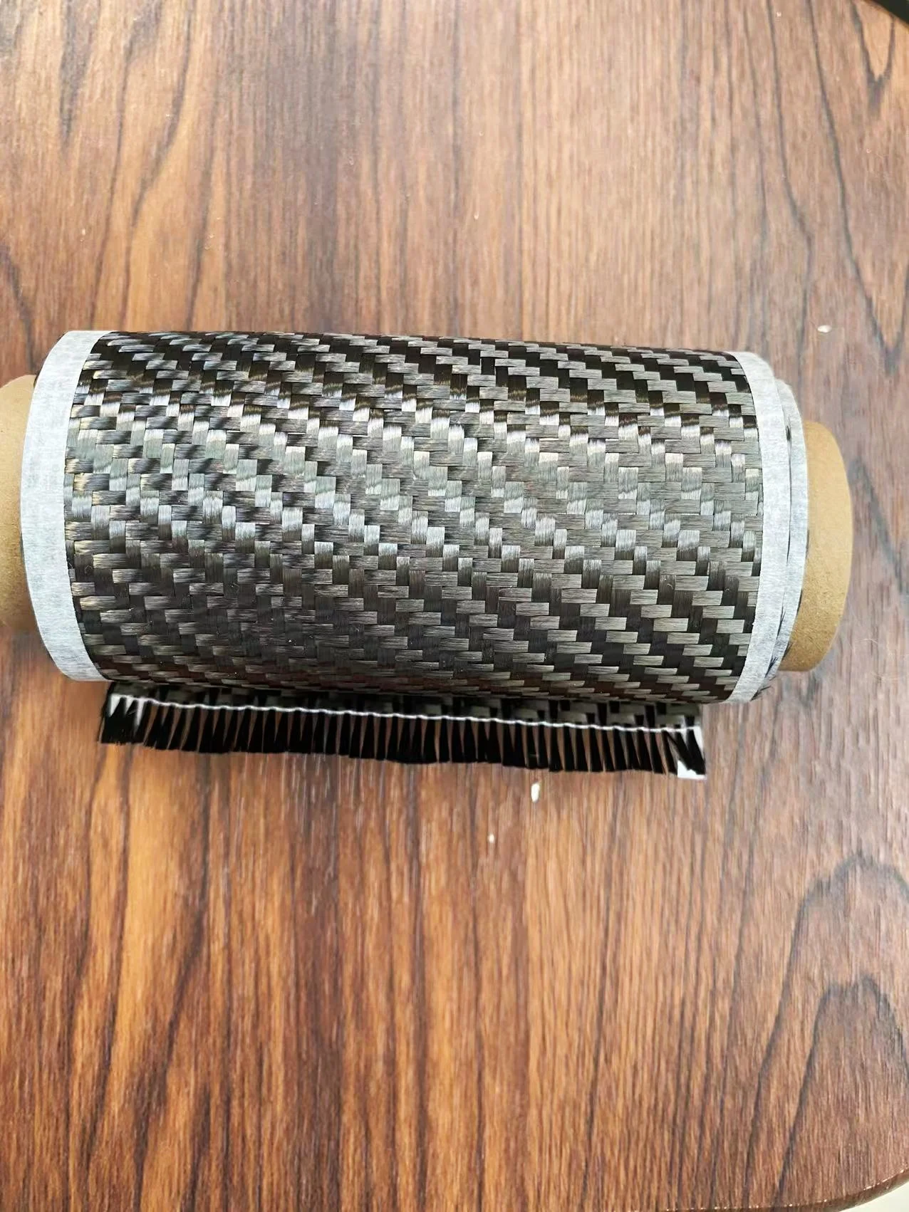 200gsm 10cmx100cm 3K 2/2 Twill Weave Carbon Fabric Carbon Fiber Cloth Used for fishing rods or car DIY