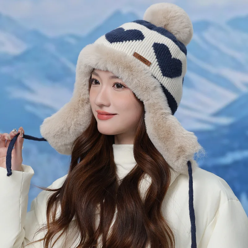 

2026 милые плюшевые зимние шапки-бомберы для женщин, шапки-бини с помпонами и принтом любви, милая защитная шапка для ушей для девочек