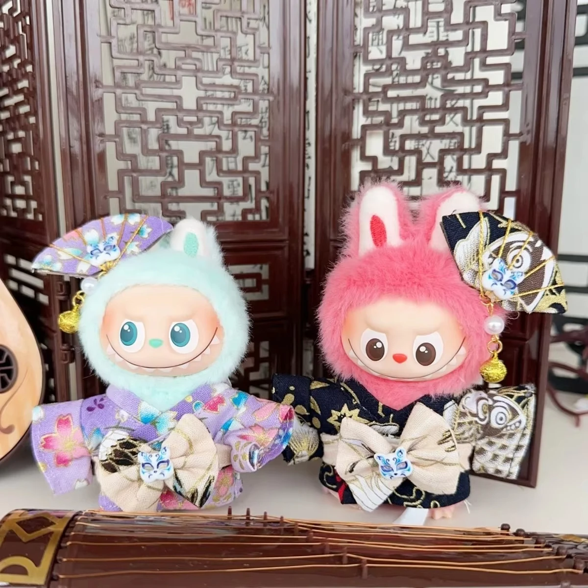 Vestiti per 10 cm Labubu 4.0 Serie di codici cardiaci Cherry Blossom Kimono Mini 4a generazione Labubu Doll Outfit Set Labubu Doll Clothes