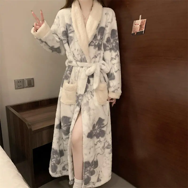 

Women's Clothing Pajamas Coral Fleece Robe Winter Thicken Bathrobe Long Sleeves Homewear Keep Warm Comfortable Sexy