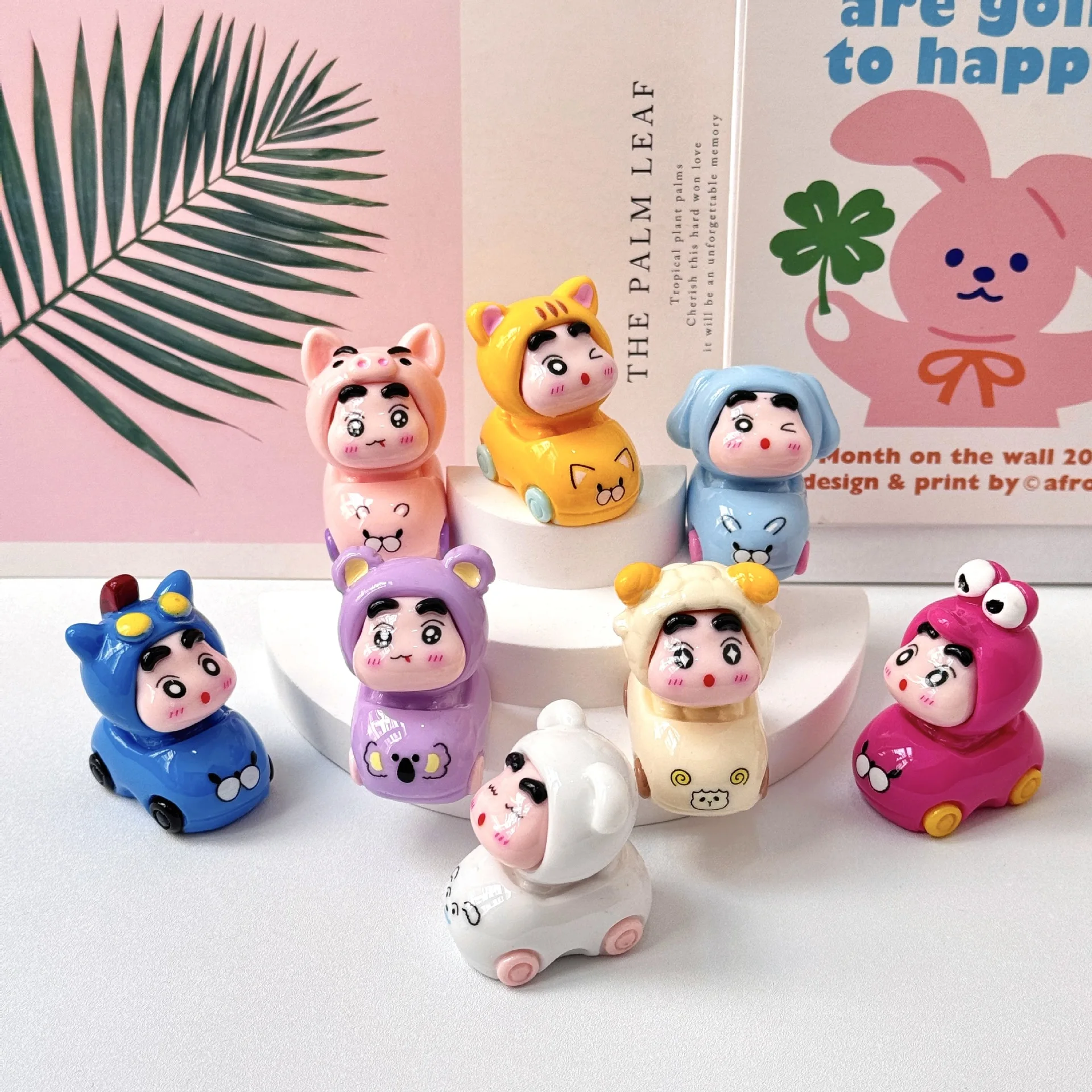 

New animal car Shin-chan resin cute particle diy keychain, accessory, trendy toy figurines and cute ornaments