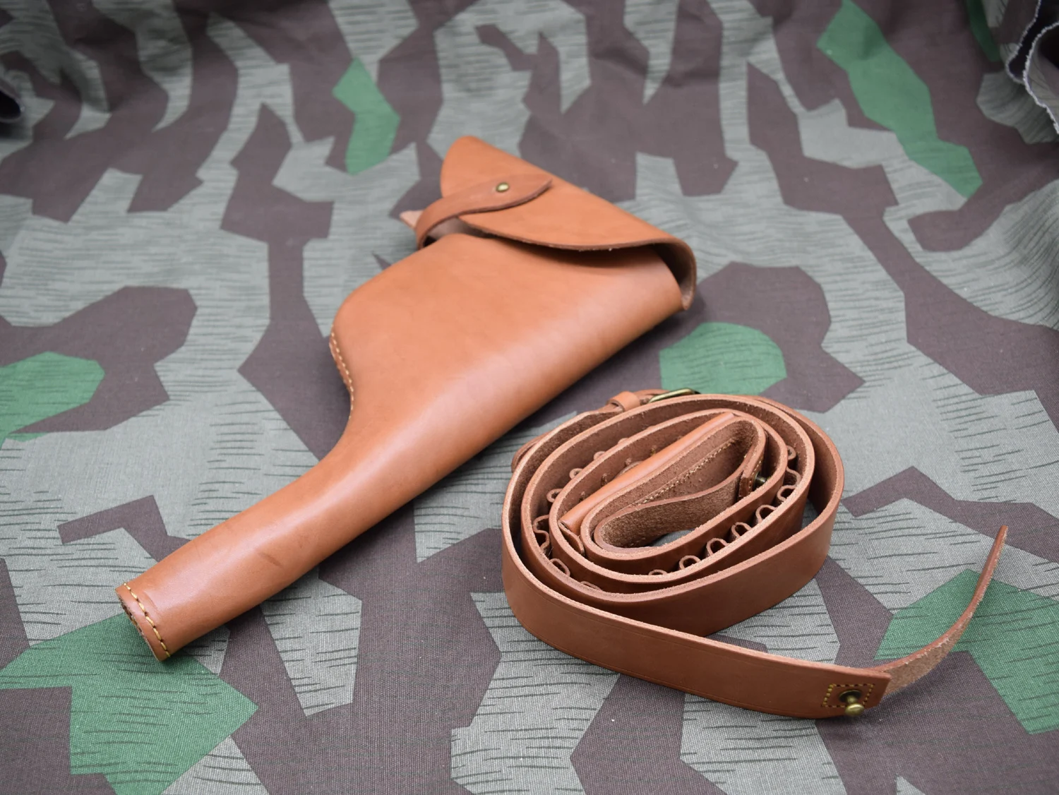 ensemble-de-holster-en-cuir-pleine-fleur-reproduction-mauser-c96-«-broomhandle-»-allemand-de-la-premiere-guerre-mondiale-avec-ceinture-en-cuir-parfait-pour-la-reconstitution-historique-et-le-cosplay