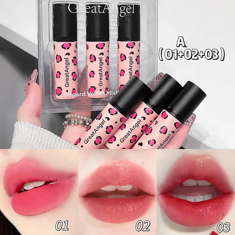 Batom Matte de Veludo, Acabamento Suave e Fluido com Alta Pigmentação, Textura Sedosa e Leve, Confortável para Uso Durante Todo o Dia