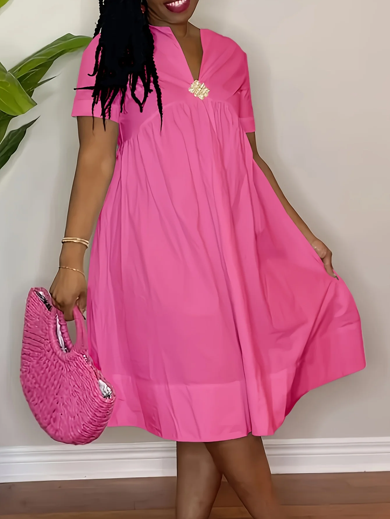 

Casual short-sleeved V-neck, cinched waist, loose vacation A-line shirt dress