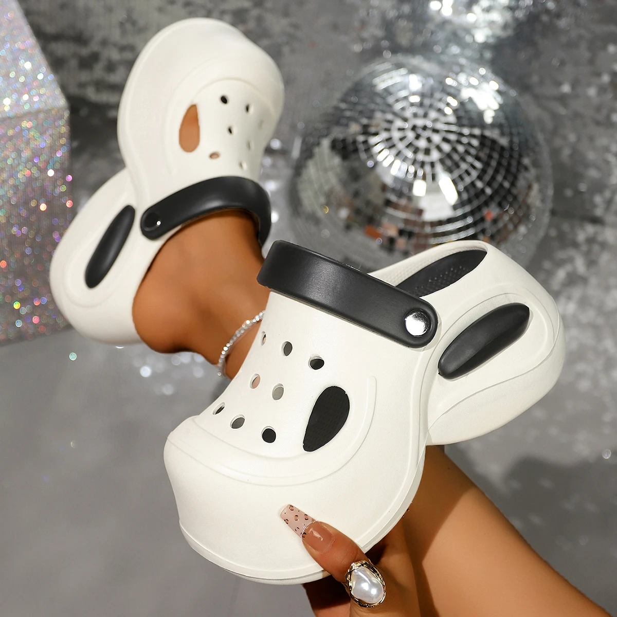 Summer Women height increase hole shoes Platform Sandals Thick Sole Soft EVA Female Fashion beach Slippers Daily Walking Shoes