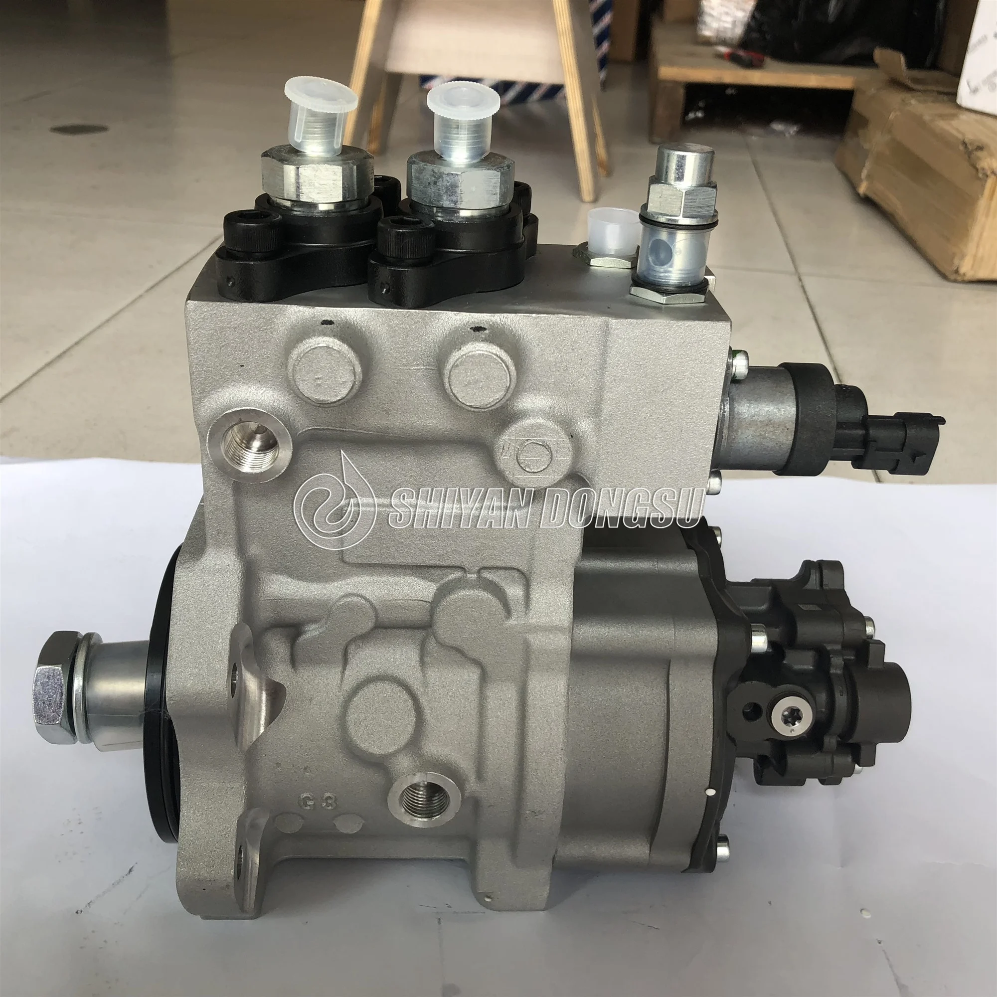 Original CP2.2 diesels engine fuel injections pump 0445020144 0445020116 612600080674