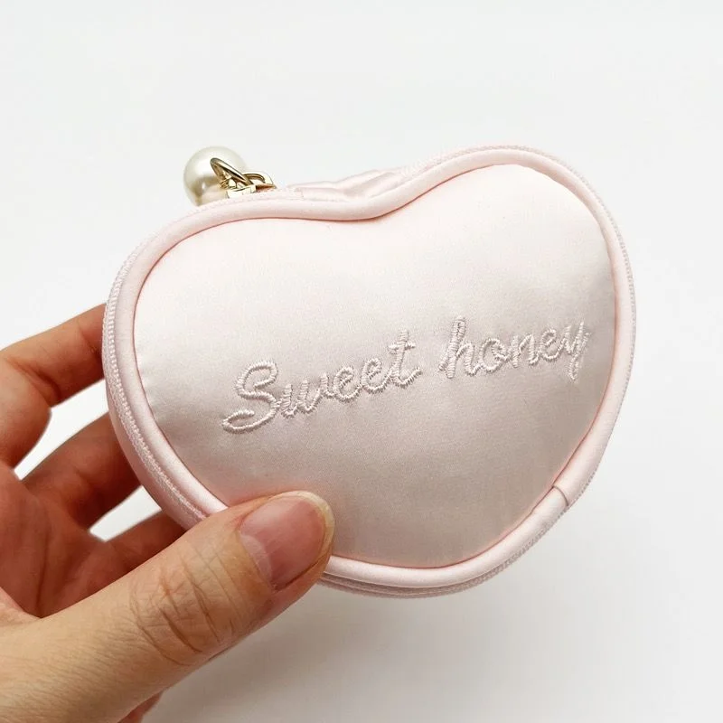 Portable Heart Shape Jewelry Box Fabric Soft Storage Bag Fashionable Small Capacity Jewelry Bag Ins Cute Girl Makeup Bag