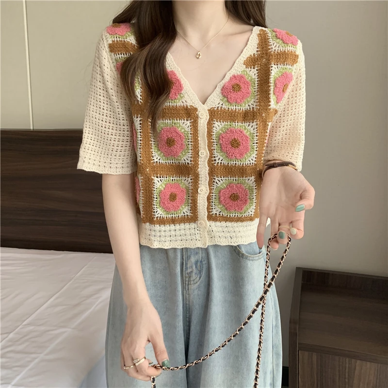 Boring Honey Flower Embroidery Wavy-Edge Summer Clothes For Women Hollow Out V-Neck T-Shirt Single-Breasted Short Sleeves Tops