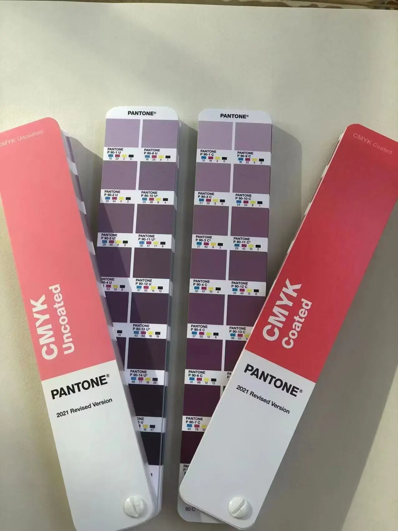 

Новое издание 2023, международная карта PANTONE 2868 цветов CMYK, четырехцветная накладка для процессовой печати GP5101C