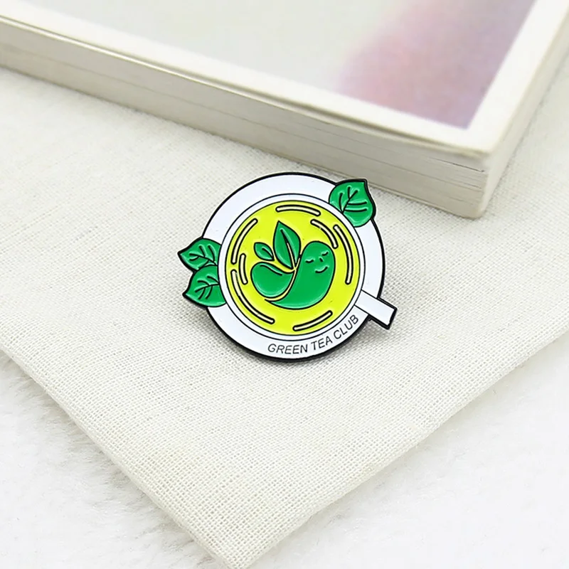 2021 New Arrival Green Plant Elf Pizza Food Enamel Jewelry Cartoon Pizza Club Takeaway Fast Food Badge Pendant Gifts