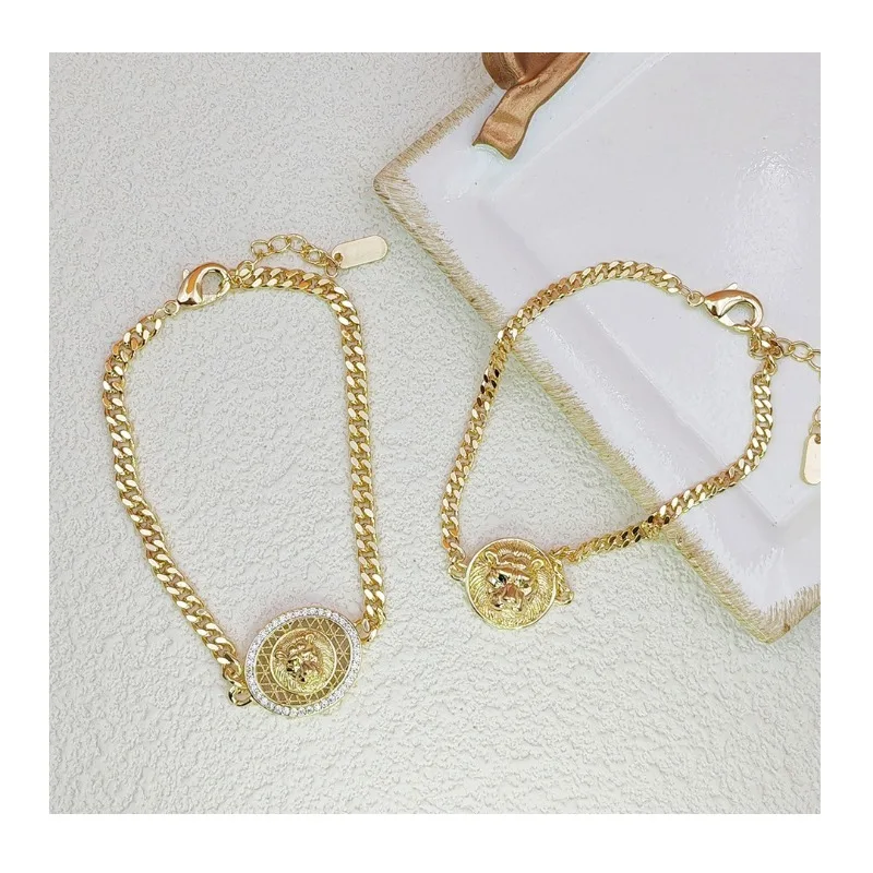 

Hot-selling High-end Fashion Personality Punk Bracelet Hollow Lion Head Brand Cuban Chain Chain