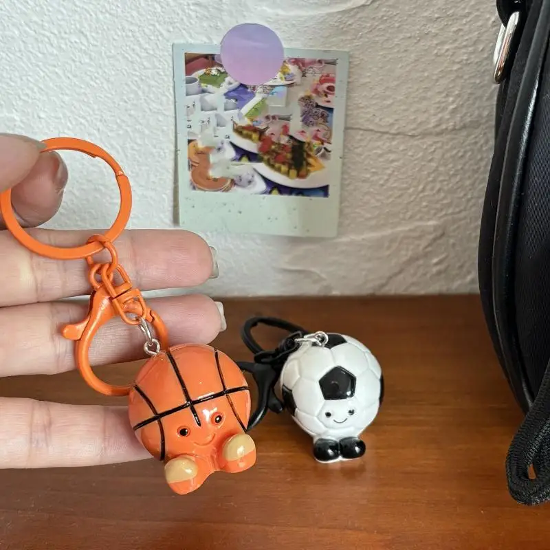 مجموعة سلسلة مفاتيح ثلاثية الأبعاد لكرة القدم وكرة الريشة - حلقة مفاتيح رياضية كرتونية لطيفة، هدية للزوجين Kawaii لعشاق الرياضة #3