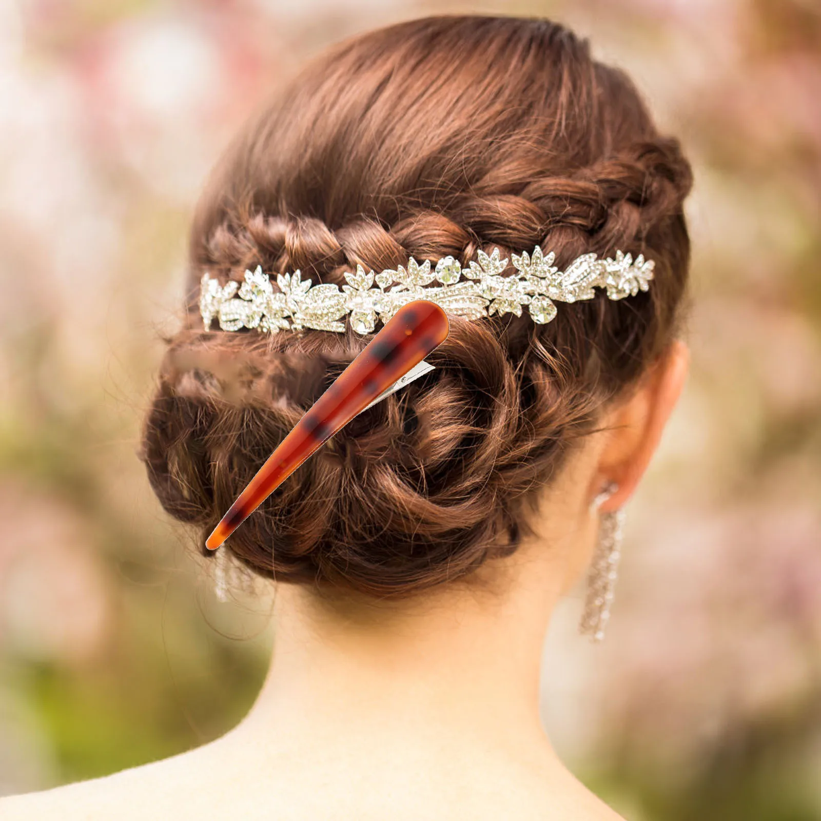 

6pcs Horn Hair Clips for Girls Fashion Ox Horn Hairpin Durable Acrylic Ponytail Clips Travel Outing Bangs Styling Hair