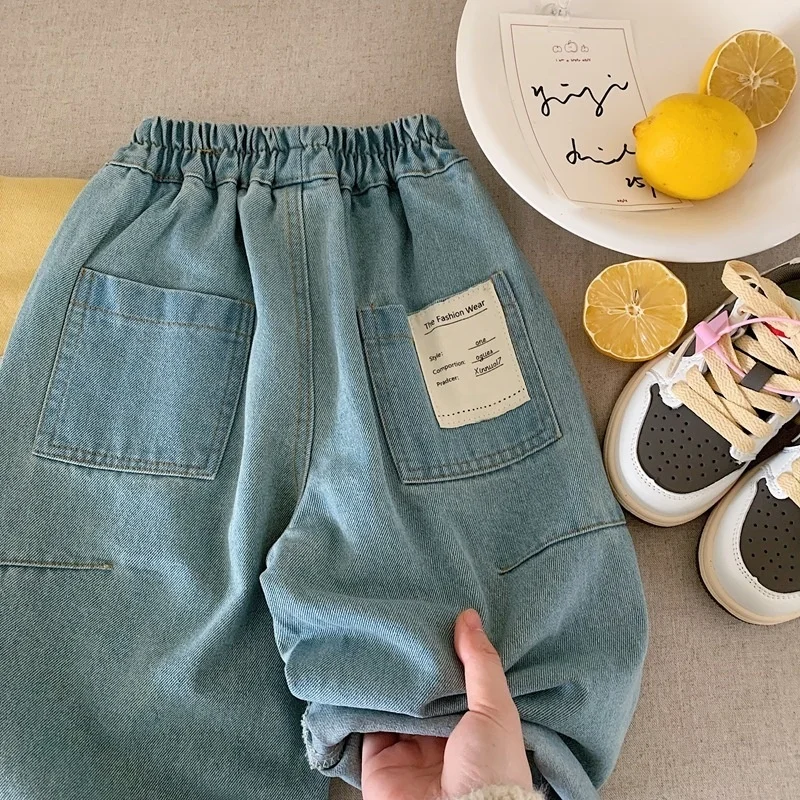 Pantaloni jeans per bambini Pantaloni primaverili e autunnali Pantaloni elasticizzati per ragazzi 2025 Pantaloni per piedi con stampa allentata per bambini nuovi 18M-7T