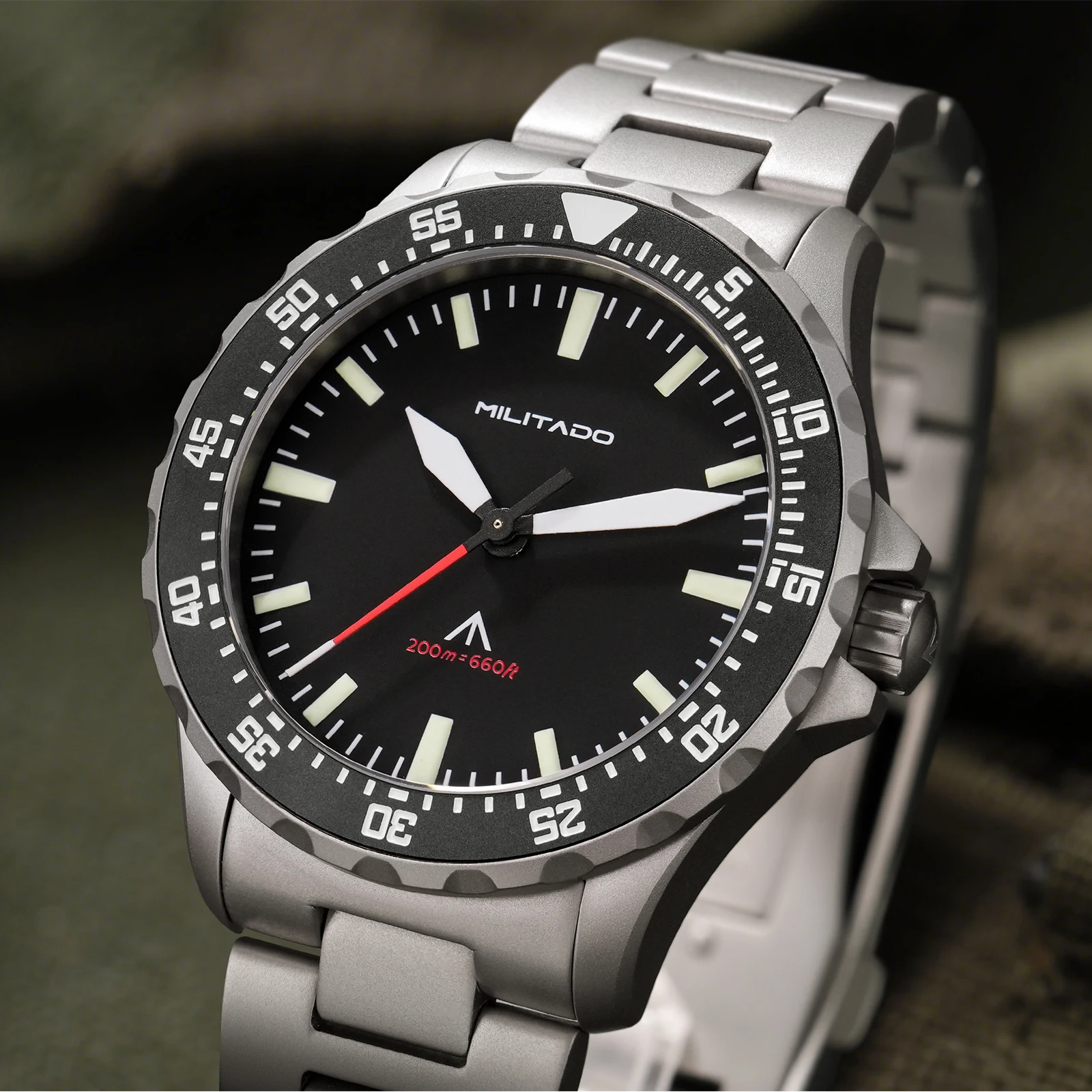 Militado جديد ML16 39 مللي متر ساعة غوص الياقوت الكريستال 200 متر مقاومة للماء السويسري مضيئة السيراميك الحافة كوارتز ساعة اليد للرجال